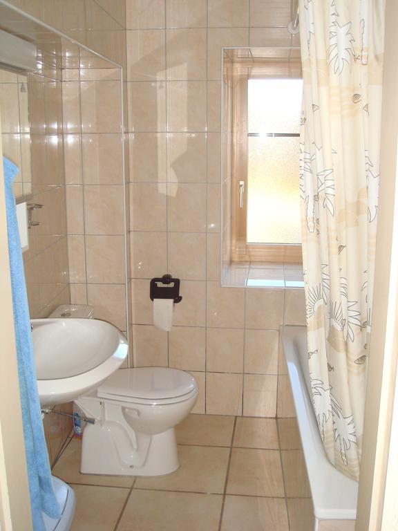 B&B La Ferme De Pouillerel 라쇼드퐁 객실 사진