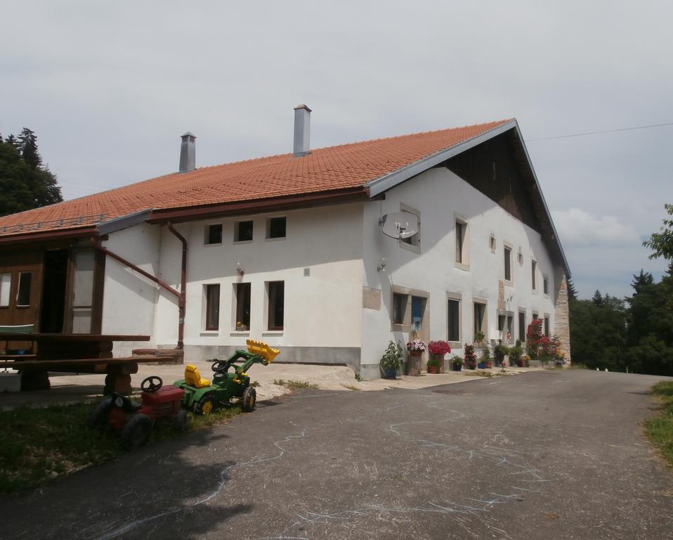 B&B La Ferme De Pouillerel 라쇼드퐁 외부 사진